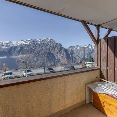 Granges 9 - Vue * Villard-Reculas